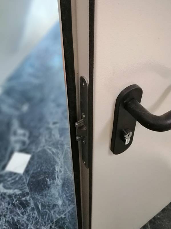 Дверной противопожарный замок